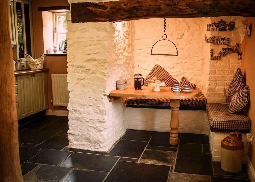 Charming Welsh Cottage Johnston Exteriér fotografie