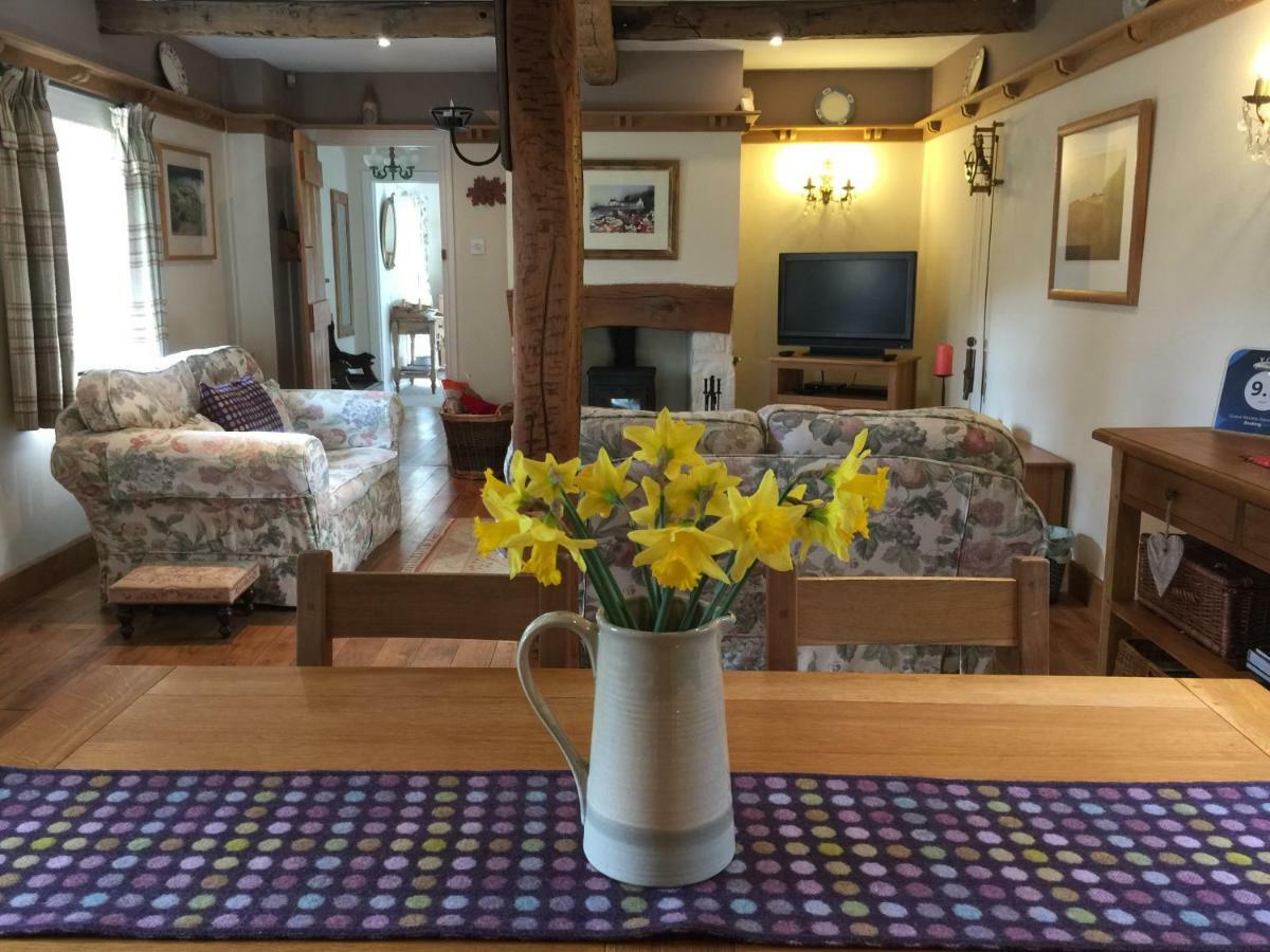 Charming Welsh Cottage Johnston Exteriér fotografie